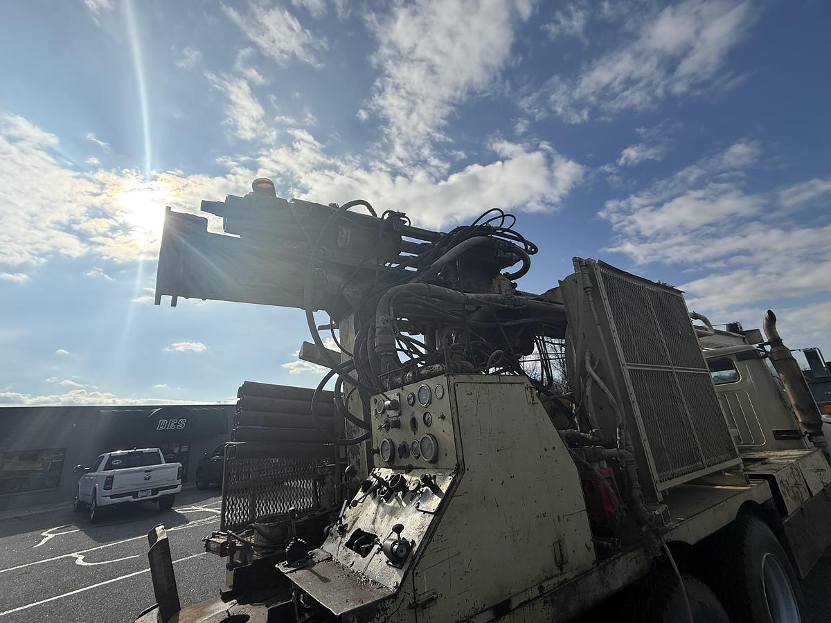1993 T2W Drill Rig 14 1993 T2W Drill Rig - Image 14