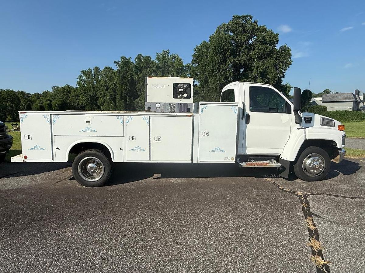 2004 Gmc C4500 Service Truck 7 2004 Gmc C4500 Service Truck - Image 7